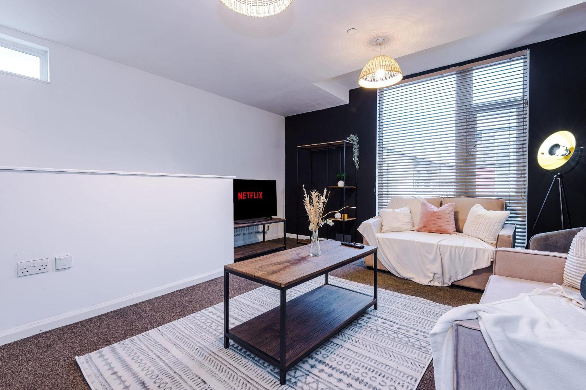Rest&Recharge At A Spacious Townhouse By The Etihad Villa Mánchester Exterior foto